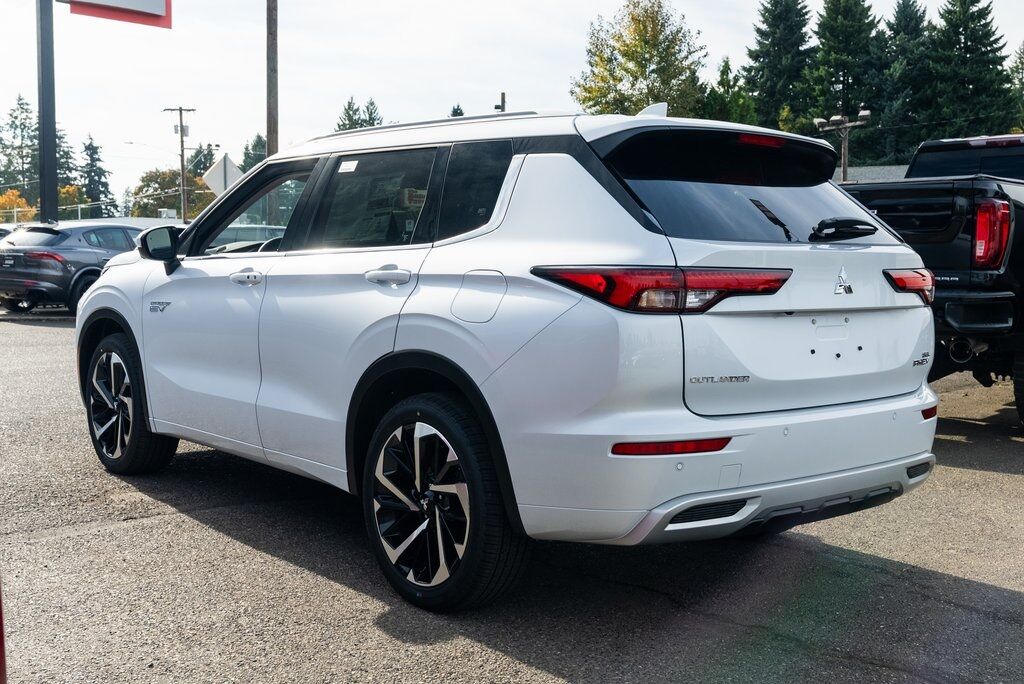 2025 Mitsubishi Outlander PHEV SEL Milwaukie OR