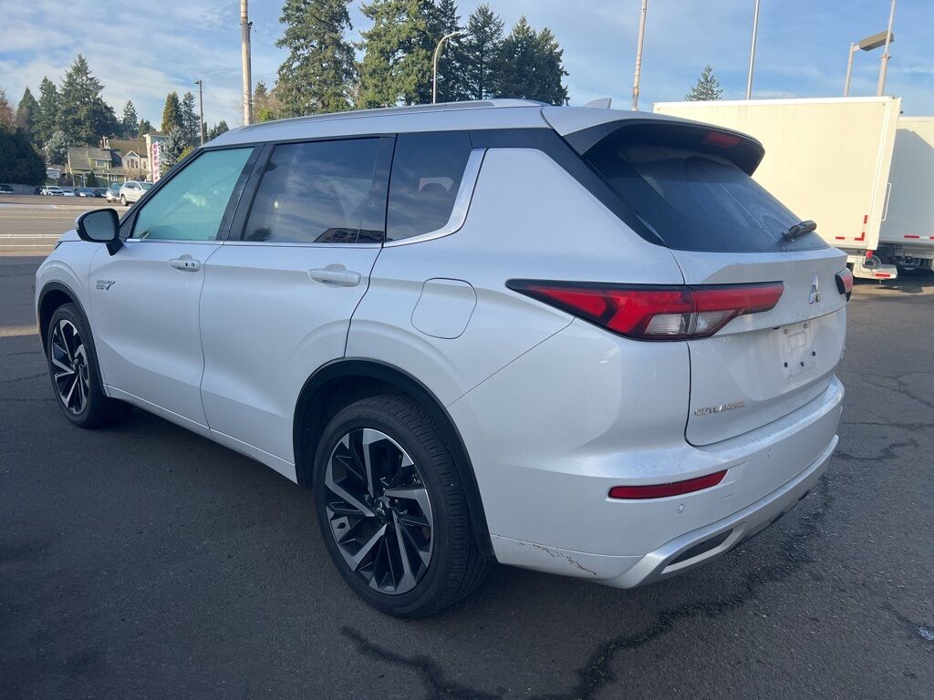 2025 Mitsubishi Outlander PHEV SEL Milwaukie OR