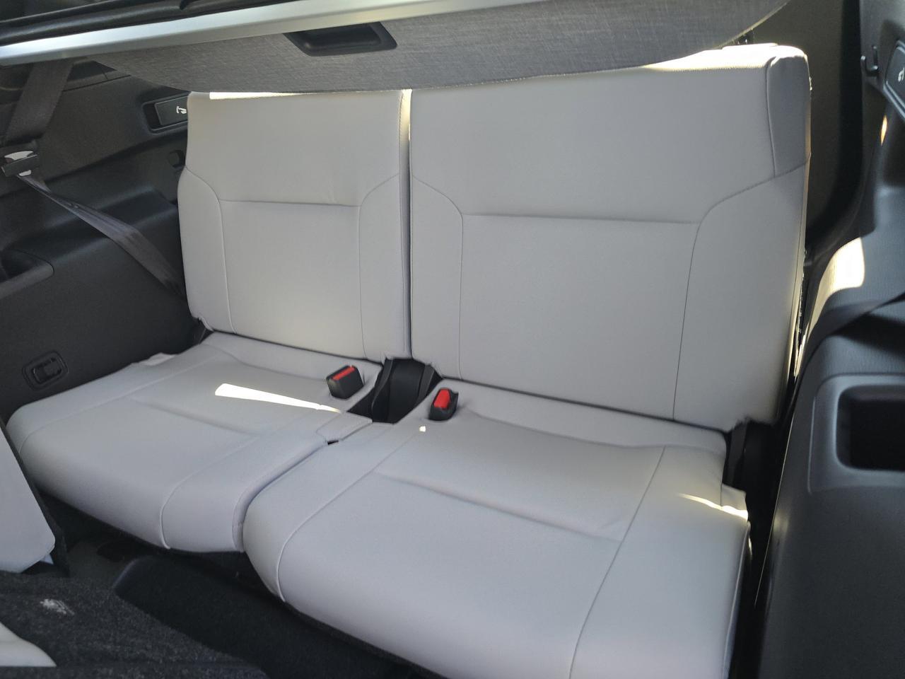 2025 Mitsubishi Outlander Platinum Edition Chattanooga TN