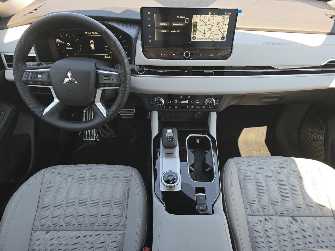 2025 Mitsubishi Outlander Platinum Edition Chattanooga TN