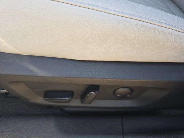 2025 Mitsubishi Outlander Platinum Edition Chattanooga TN