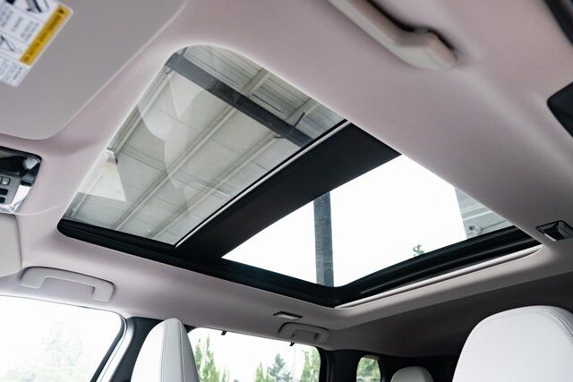 2025 Mitsubishi Outlander Platinum Edition Milwaukie OR