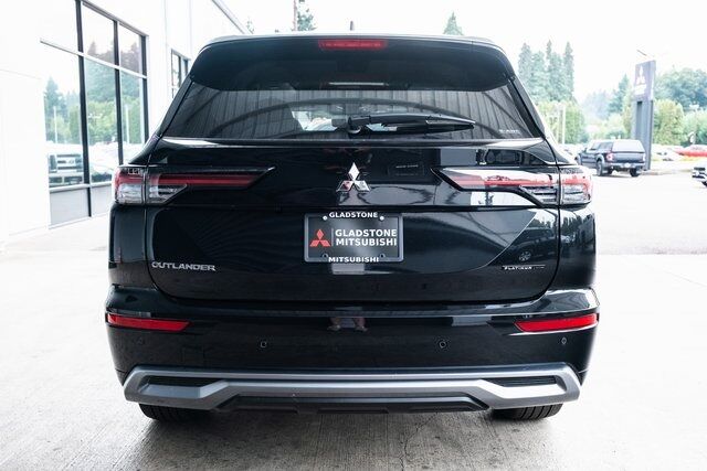 2025 Mitsubishi Outlander Platinum Edition Milwaukie OR