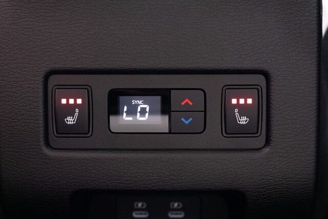 2025 Mitsubishi Outlander Platinum Edition Milwaukie OR