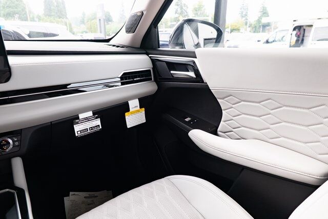 2025 Mitsubishi Outlander Platinum Edition Milwaukie OR