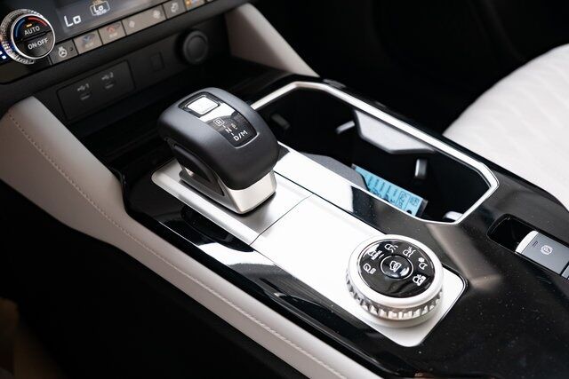 2025 Mitsubishi Outlander Platinum Edition Milwaukie OR