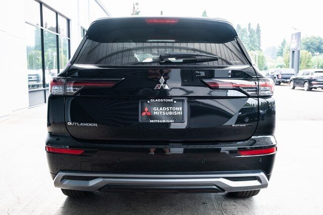 2025 Mitsubishi Outlander Platinum Edition Milwaukie OR