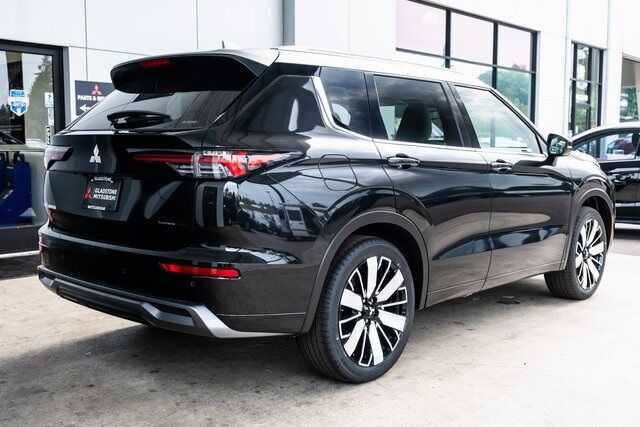 2025 Mitsubishi Outlander Platinum Edition Milwaukie OR