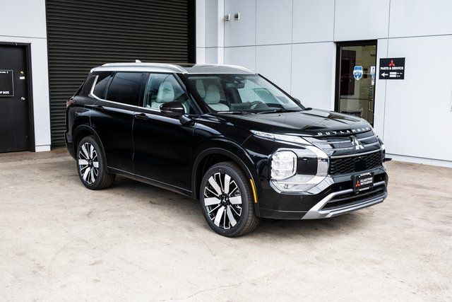 2025 Mitsubishi Outlander Platinum Edition Milwaukie OR