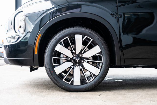 2025 Mitsubishi Outlander Platinum Edition Milwaukie OR