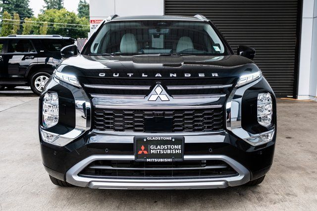 2025 Mitsubishi Outlander Platinum Edition Milwaukie OR