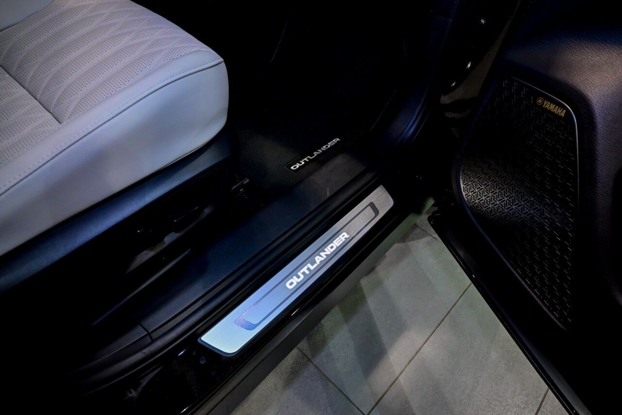 2025 Mitsubishi Outlander Platinum Edition Springfield NJ