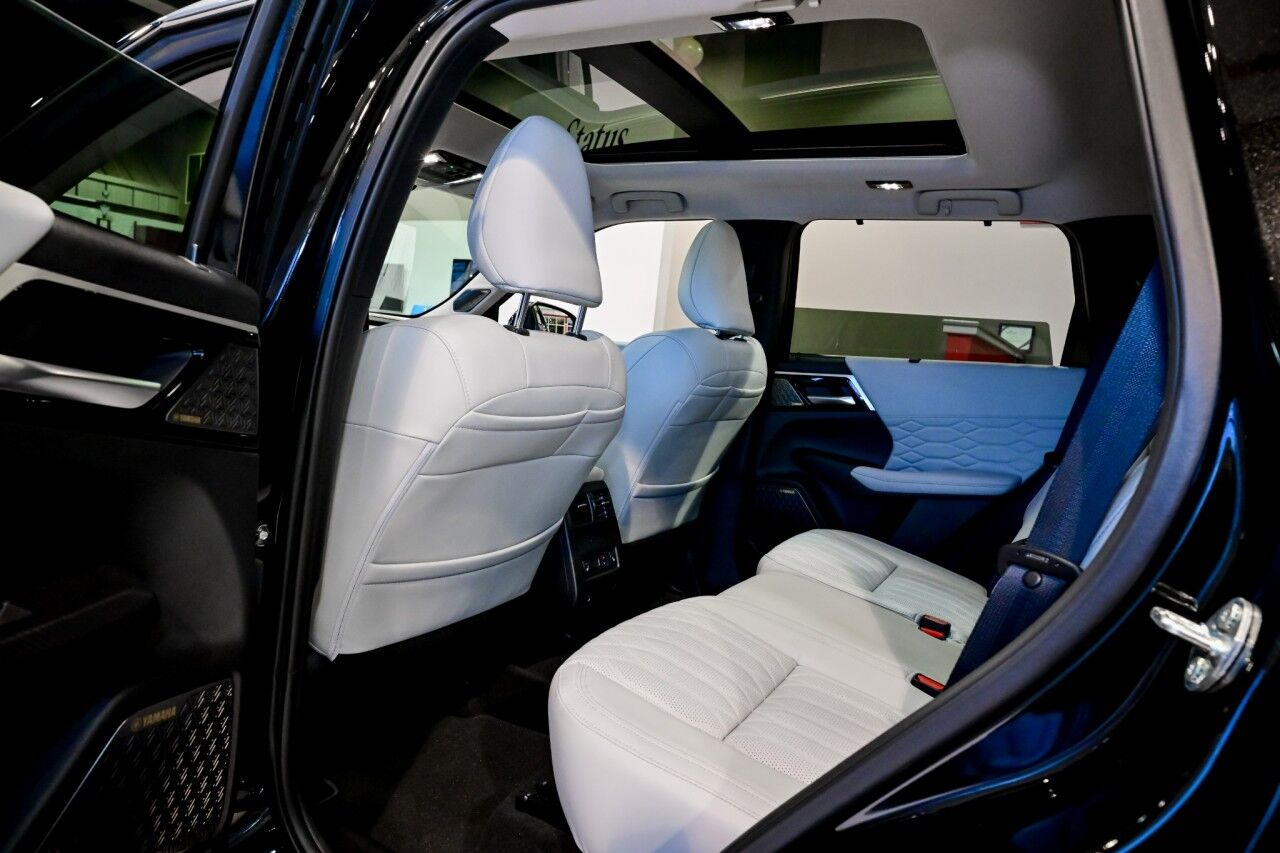 2025 Mitsubishi Outlander Platinum Edition Springfield NJ