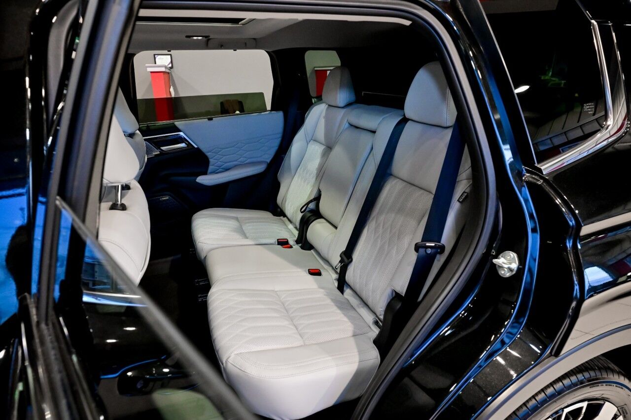 2025 Mitsubishi Outlander Platinum Edition Springfield NJ