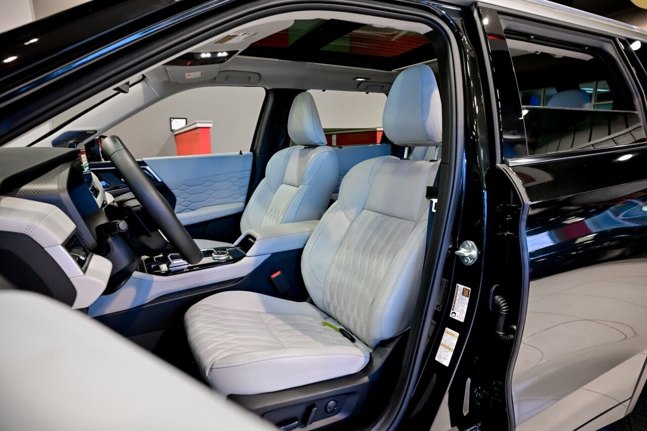 2025 Mitsubishi Outlander Platinum Edition Springfield NJ