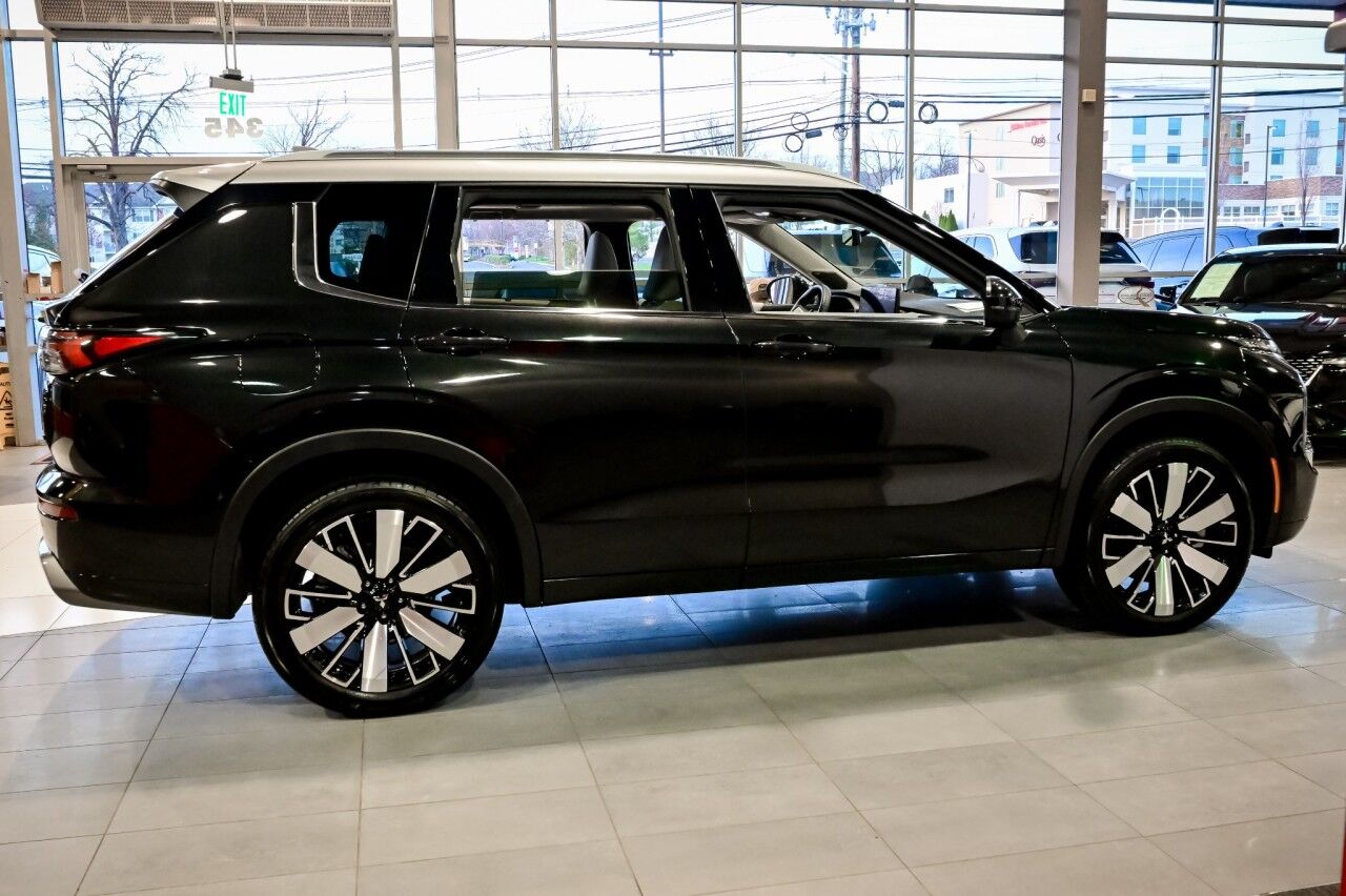 2025 Mitsubishi Outlander Platinum Edition Springfield NJ