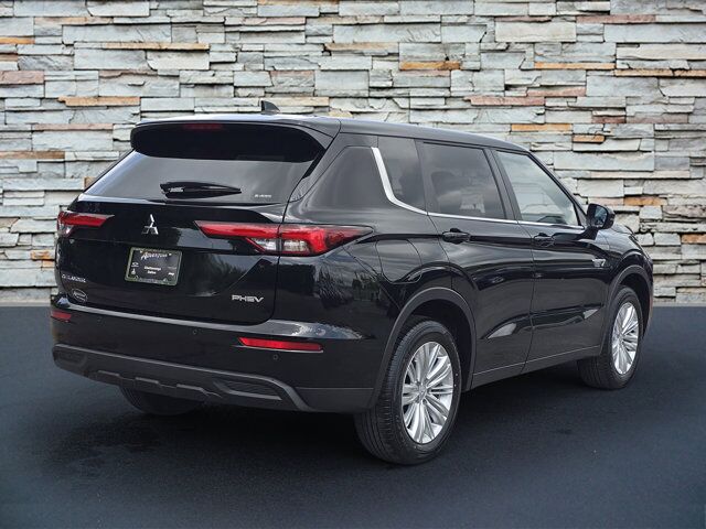 2025 Mitsubishi Outlander Plug-In Hybrid ES Chattanooga TN