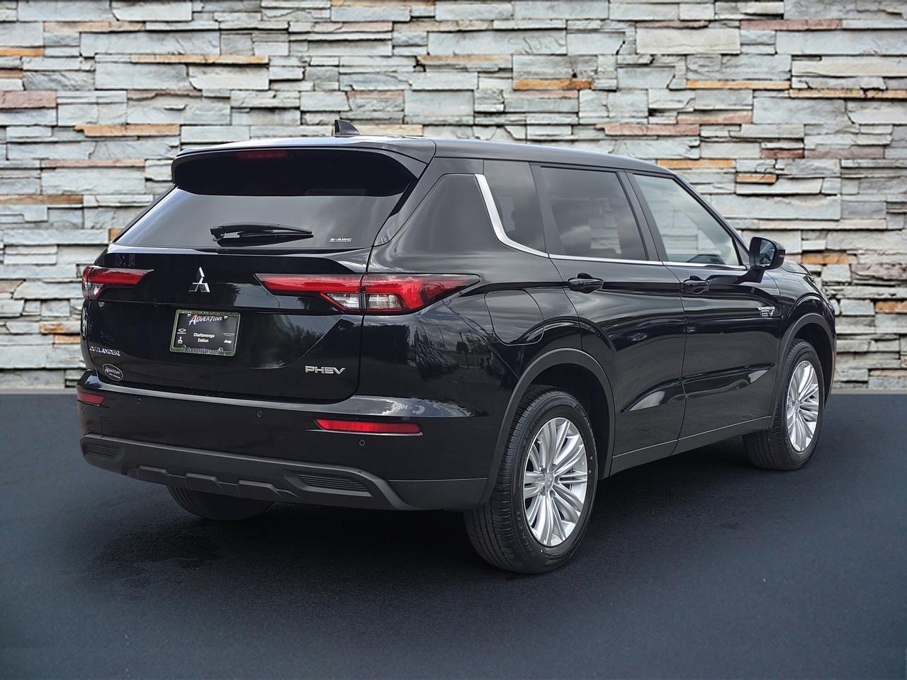 2025 Mitsubishi Outlander Plug-In Hybrid ES Chattanooga TN