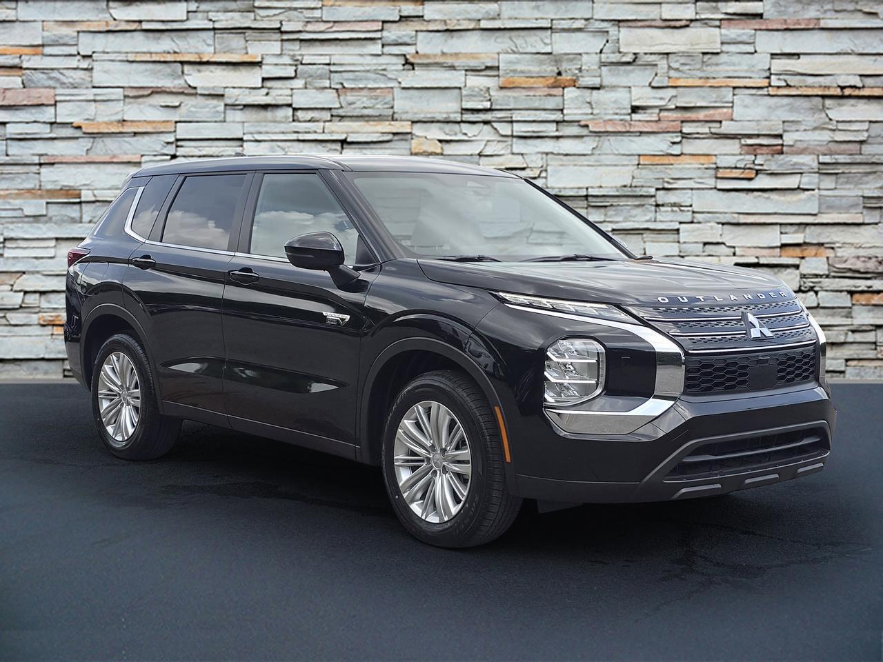 2025 Mitsubishi Outlander Plug-In Hybrid ES Chattanooga TN