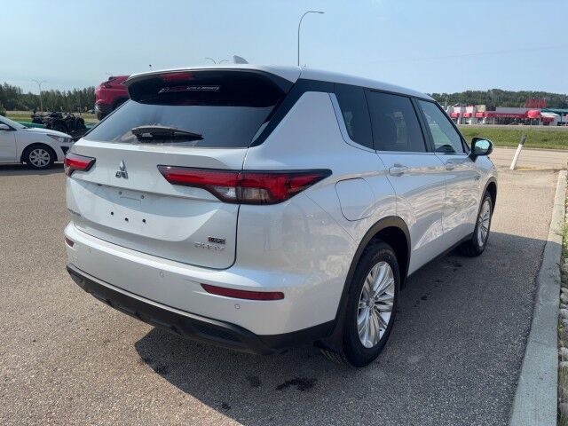2025 Mitsubishi Outlander Plug-In Hybrid ES Whitecourt AB