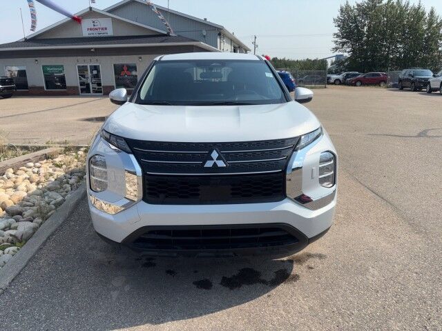 2025 Mitsubishi Outlander Plug-In Hybrid ES Whitecourt AB