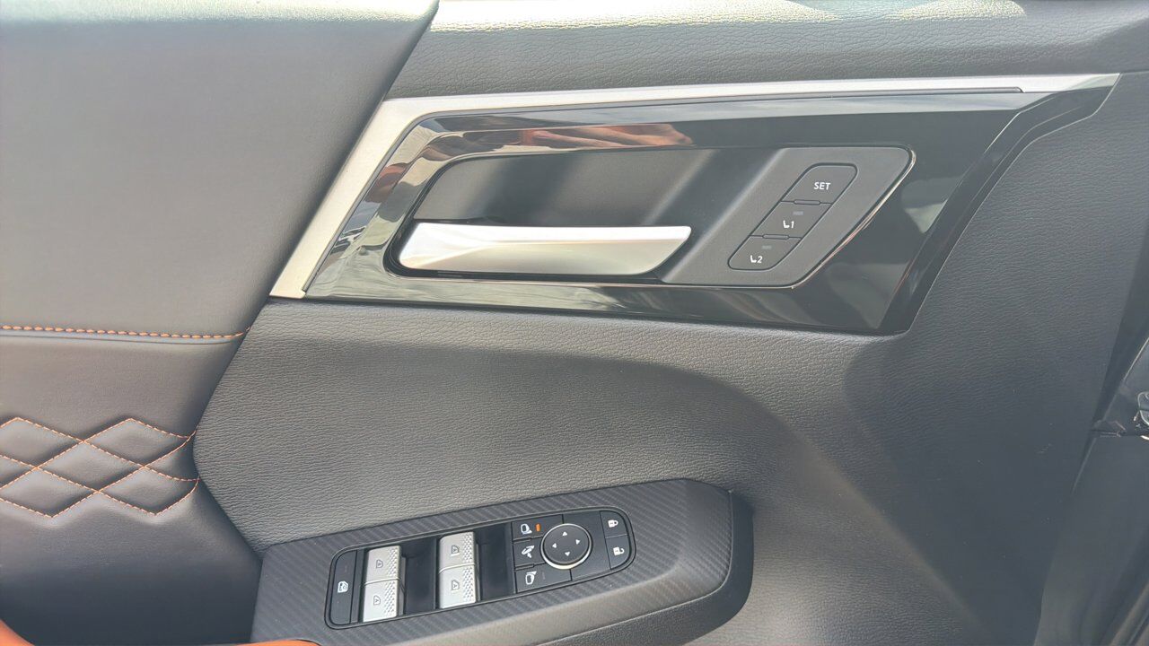 2025 Mitsubishi Outlander Plug-In Hybrid GT Sherwood Park AB