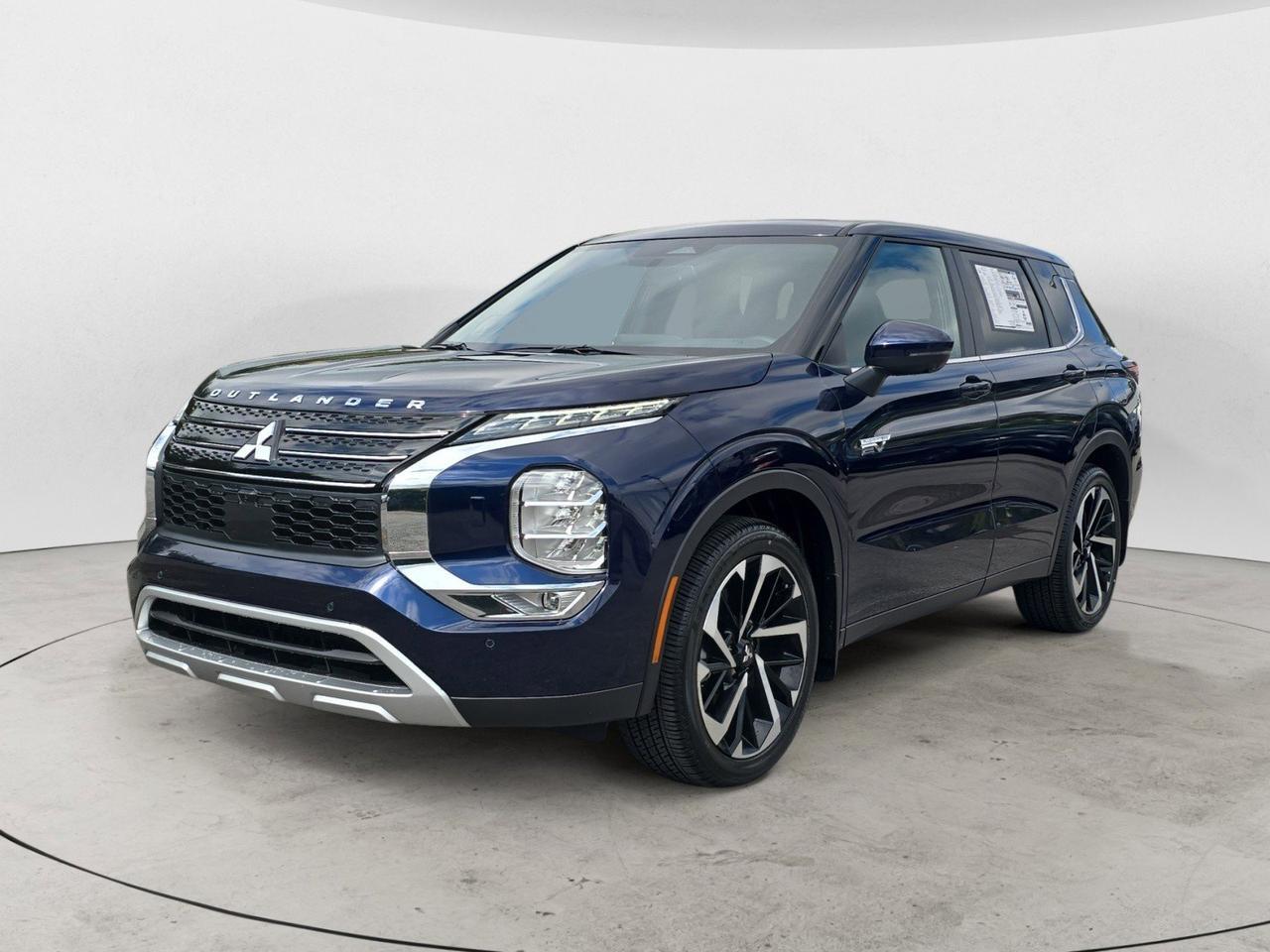 2025 Mitsubishi Outlander Plug-In Hybrid SE Chattanooga TN