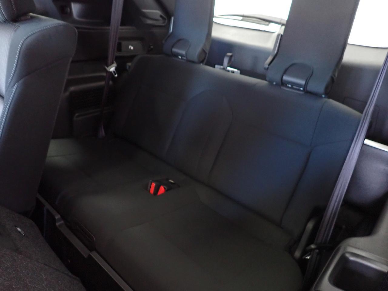 2025 Mitsubishi Outlander Plug-In Hybrid SE S-AWC PLUG IN HYBRID SUNROOF Listowel ON