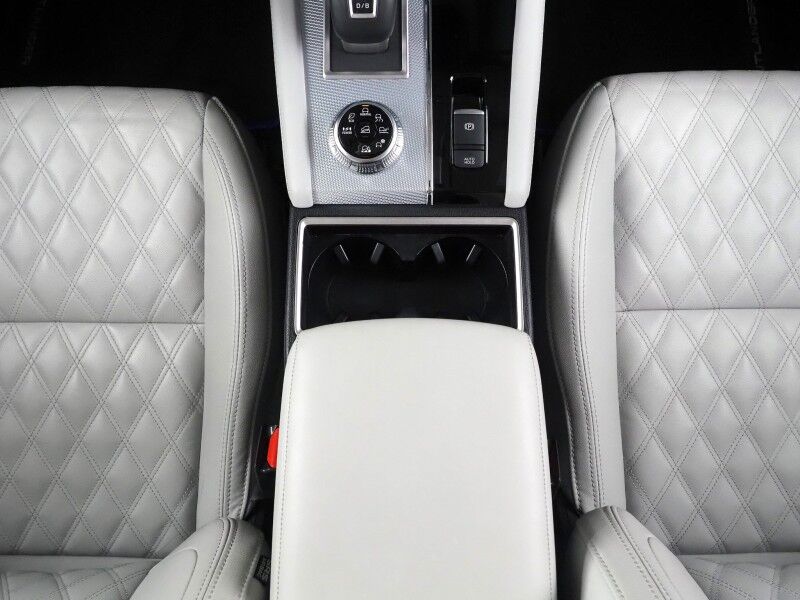 2025 Mitsubishi Outlander Plug-In Hybrid SEL AWD *NAVIGATION, ADAPTIVE CRUISE, SAFETY ALERTS, 360 VIEW CAMERAS, PANORAMA MOONROOF, LEATHER, HEATED SEATS/STEERING, 20 INCH WHEELS, WIRELESS CHARGING, ANDROID & APPLE Round Rock TX