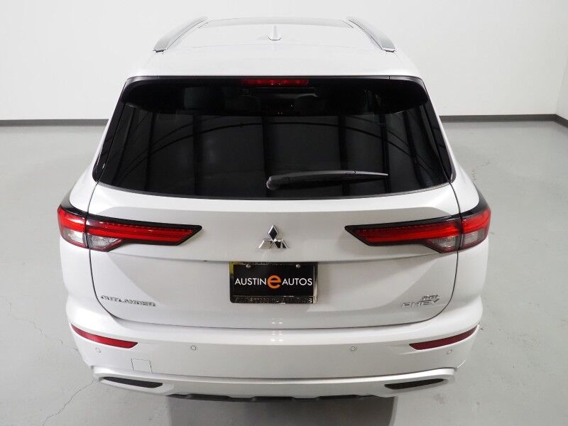 2025 Mitsubishi Outlander Plug-In Hybrid SEL AWD *NAVIGATION, ADAPTIVE CRUISE, SAFETY ALERTS, 360 VIEW CAMERAS, PANORAMA MOONROOF, LEATHER, HEATED SEATS/STEERING, 20 INCH WHEELS, WIRELESS CHARGING, ANDROID & APPLE Round Rock TX