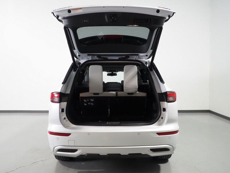 2025 Mitsubishi Outlander Plug-In Hybrid SEL AWD *NAVIGATION, ADAPTIVE CRUISE, SAFETY ALERTS, 360 VIEW CAMERAS, PANORAMA MOONROOF, LEATHER, HEATED SEATS/STEERING, 20 INCH WHEELS, WIRELESS CHARGING, ANDROID & APPLE Round Rock TX