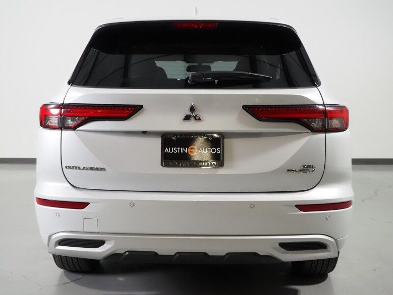2025 Mitsubishi Outlander Plug-In Hybrid SEL AWD *NAVIGATION, ADAPTIVE CRUISE, SAFETY ALERTS, 360 VIEW CAMERAS, PANORAMA MOONROOF, LEATHER, HEATED SEATS/STEERING, 20 INCH WHEELS, WIRELESS CHARGING, ANDROID & APPLE Round Rock TX