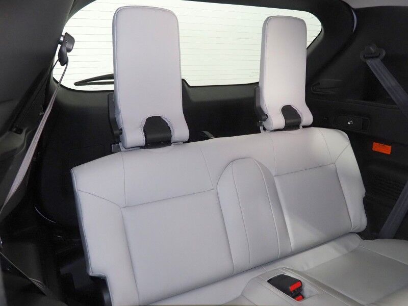 2025 Mitsubishi Outlander Plug-In Hybrid SEL AWD *NAVIGATION, ADAPTIVE CRUISE, SAFETY ALERTS, 360 VIEW CAMERAS, PANORAMA MOONROOF, LEATHER, HEATED SEATS/STEERING, 20 INCH WHEELS, WIRELESS CHARGING, ANDROID & APPLE Round Rock TX