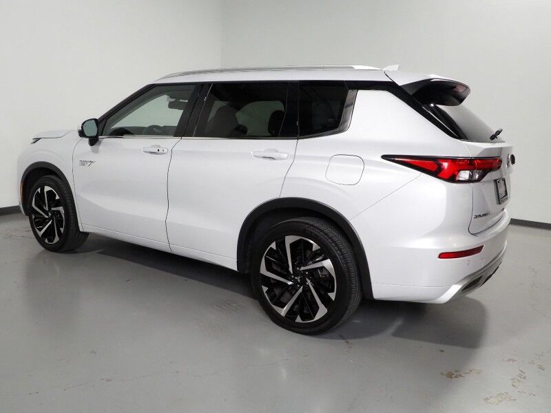 2025 Mitsubishi Outlander Plug-In Hybrid SEL AWD *NAVIGATION, ADAPTIVE CRUISE, SAFETY ALERTS, 360 VIEW CAMERAS, PANORAMA MOONROOF, LEATHER, HEATED SEATS/STEERING, 20 INCH WHEELS, WIRELESS CHARGING, ANDROID & APPLE Round Rock TX