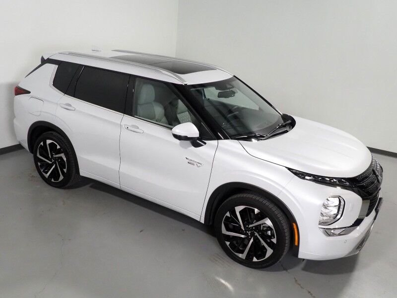2025 Mitsubishi Outlander Plug-In Hybrid SEL AWD *NAVIGATION, ADAPTIVE CRUISE, SAFETY ALERTS, 360 VIEW CAMERAS, PANORAMA MOONROOF, LEATHER, HEATED SEATS/STEERING, 20 INCH WHEELS, WIRELESS CHARGING, ANDROID & APPLE Round Rock TX