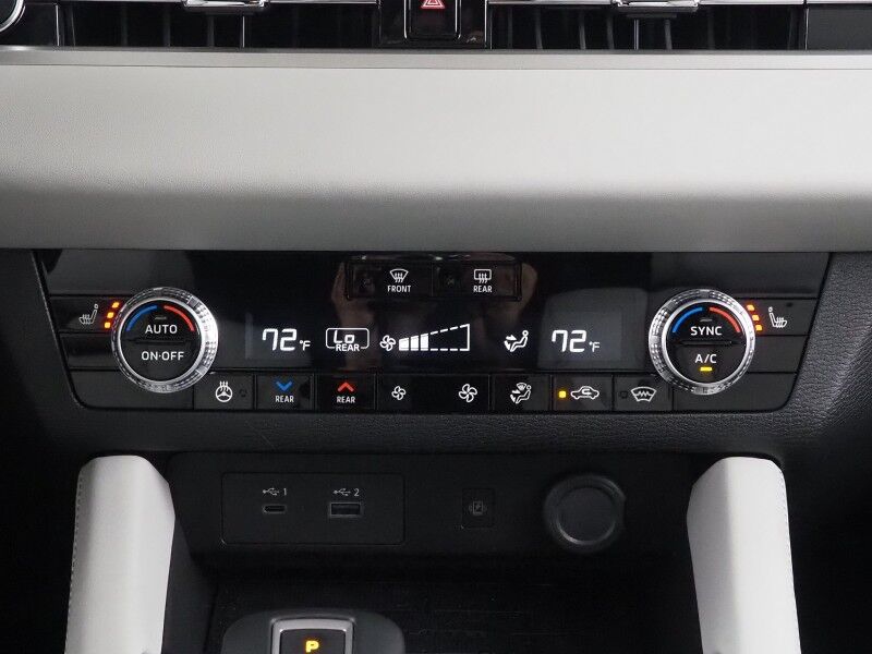 2025 Mitsubishi Outlander Plug-In Hybrid SEL AWD *NAVIGATION, ADAPTIVE CRUISE, SAFETY ALERTS, 360 VIEW CAMERAS, PANORAMA MOONROOF, LEATHER, HEATED SEATS/STEERING, 20 INCH WHEELS, WIRELESS CHARGING, ANDROID & APPLE Round Rock TX