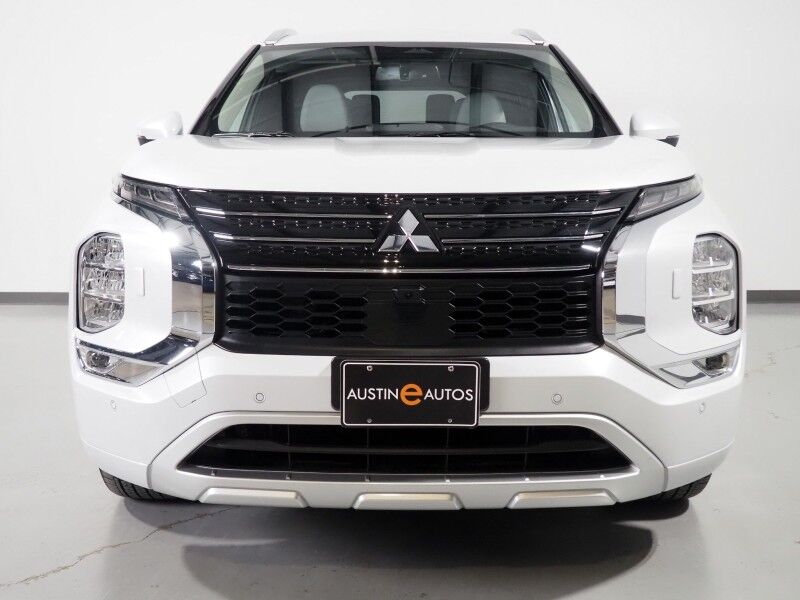 2025 Mitsubishi Outlander Plug-In Hybrid SEL AWD *NAVIGATION, ADAPTIVE CRUISE, SAFETY ALERTS, 360 VIEW CAMERAS, PANORAMA MOONROOF, LEATHER, HEATED SEATS/STEERING, 20 INCH WHEELS, WIRELESS CHARGING, ANDROID & APPLE Round Rock TX