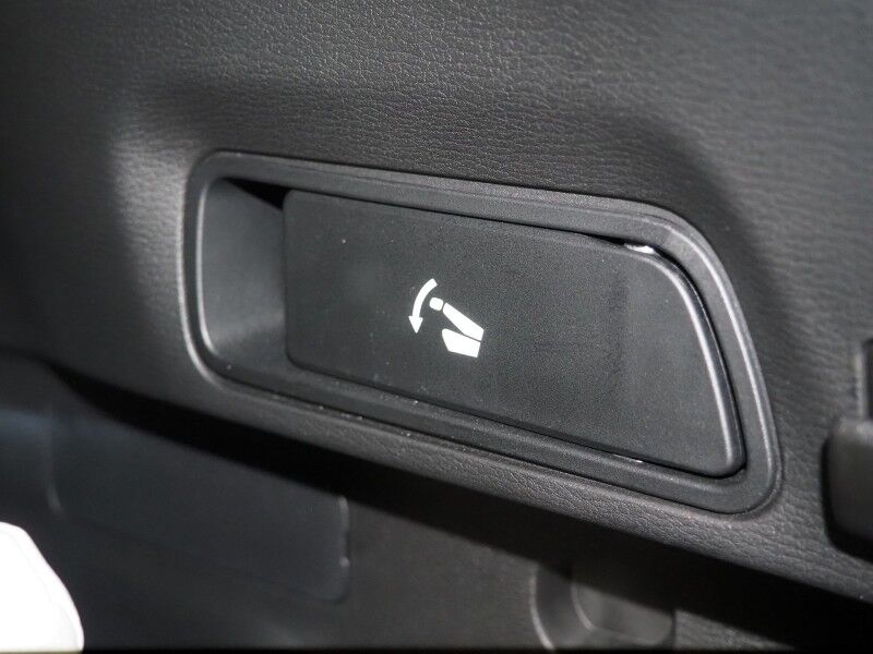 2025 Mitsubishi Outlander Plug-In Hybrid SEL AWD *NAVIGATION, ADAPTIVE CRUISE, SAFETY ALERTS, 360 VIEW CAMERAS, PANORAMA MOONROOF, LEATHER, HEATED SEATS/STEERING, 20 INCH WHEELS, WIRELESS CHARGING, ANDROID & APPLE Round Rock TX