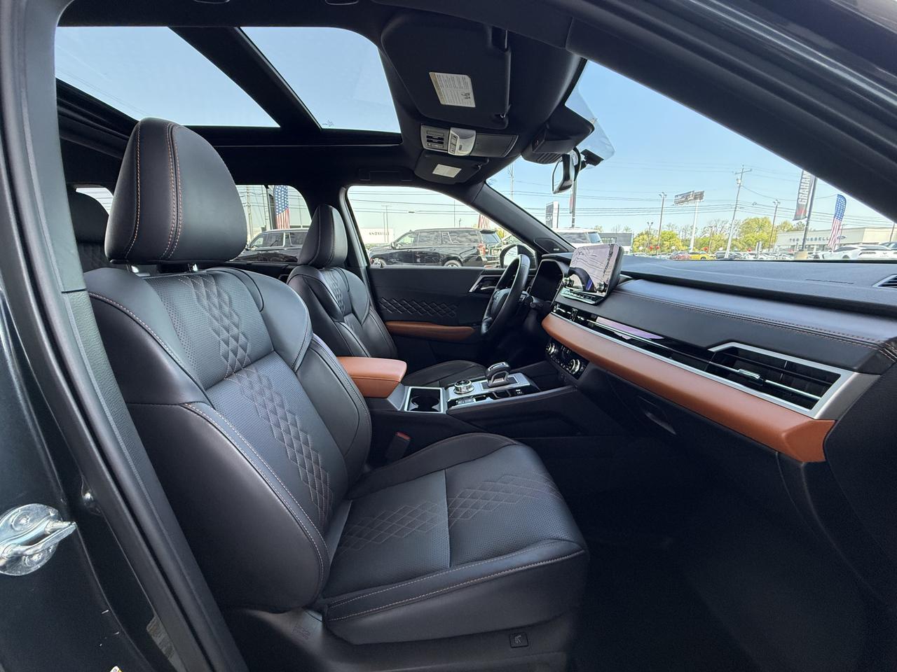 2025 Mitsubishi Outlander Plug-In Hybrid SEL Knoxville TN