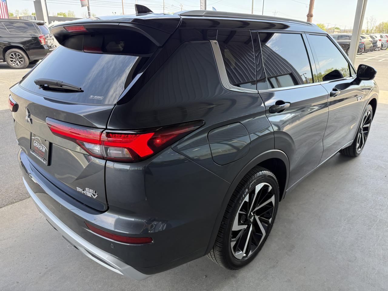 2025 Mitsubishi Outlander Plug-In Hybrid SEL Knoxville TN