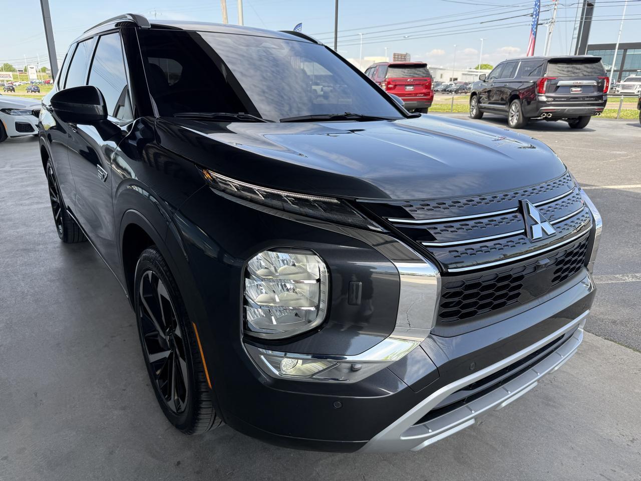 2025 Mitsubishi Outlander Plug-In Hybrid SEL Knoxville TN