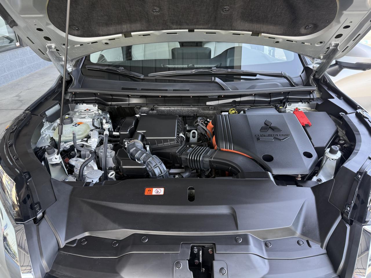 2025 Mitsubishi Outlander Plug-In Hybrid SEL Knoxville TN