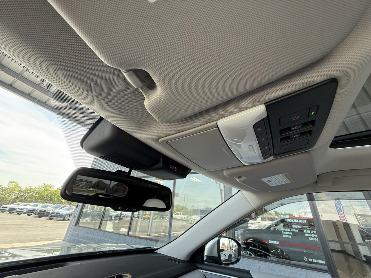 2025 Mitsubishi Outlander Plug-In Hybrid SEL Knoxville TN