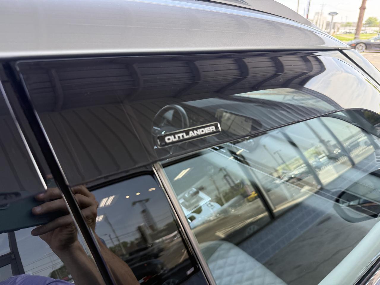 2025 Mitsubishi Outlander Plug-In Hybrid SEL Knoxville TN