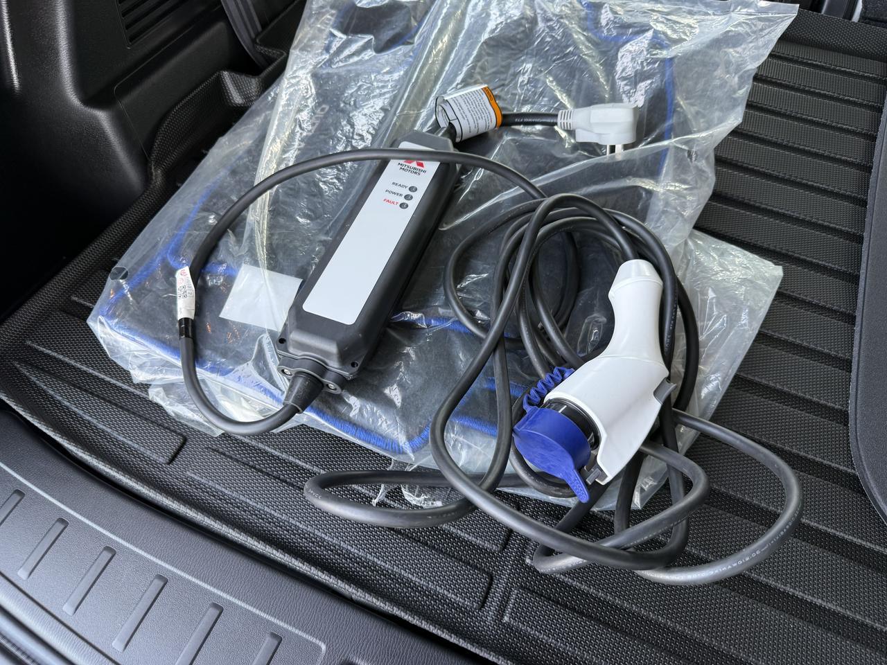 2025 Mitsubishi Outlander Plug-In Hybrid SEL Knoxville TN