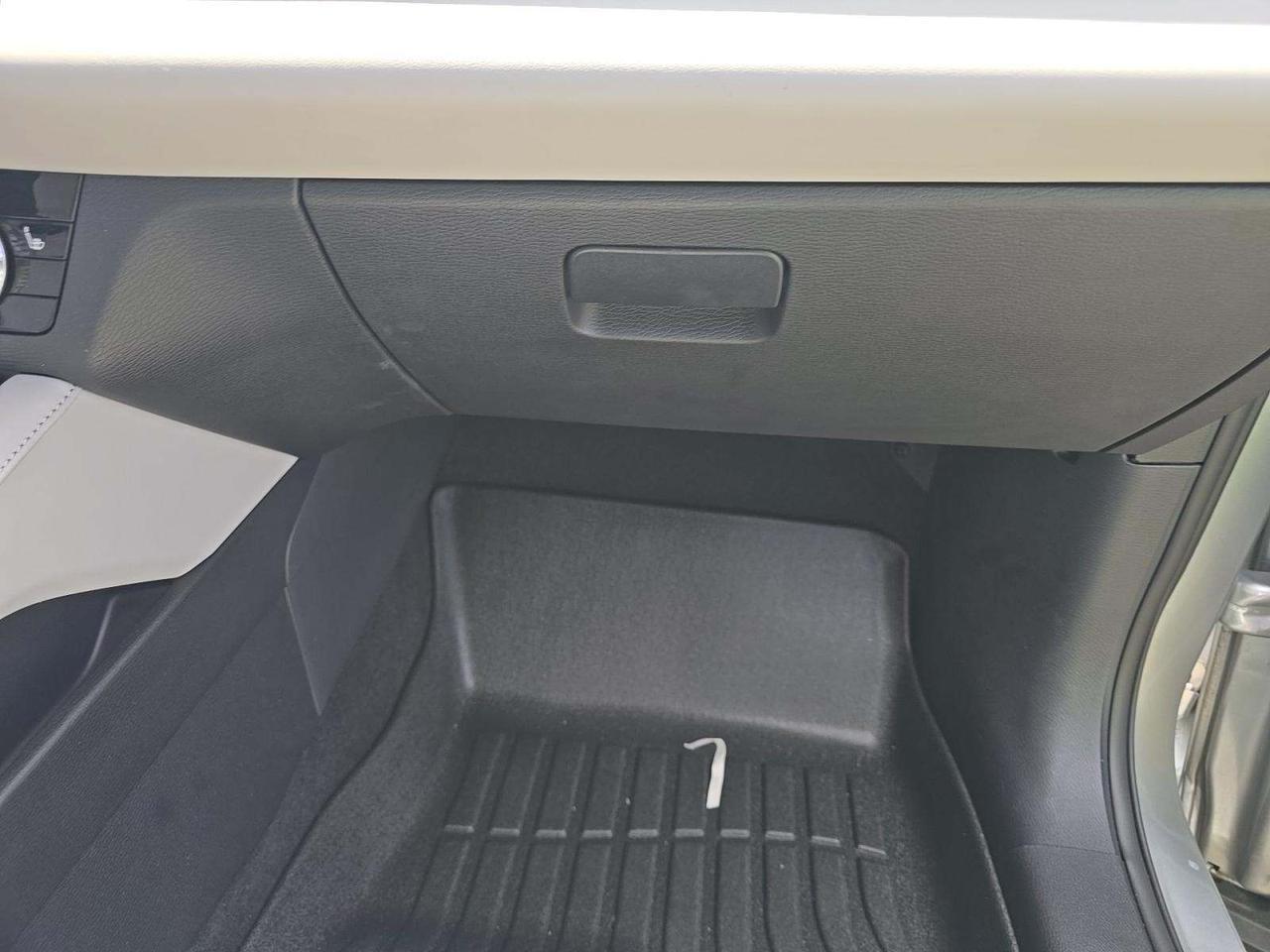 2025 Mitsubishi Outlander Plug-In Hybrid SEL Knoxville TN
