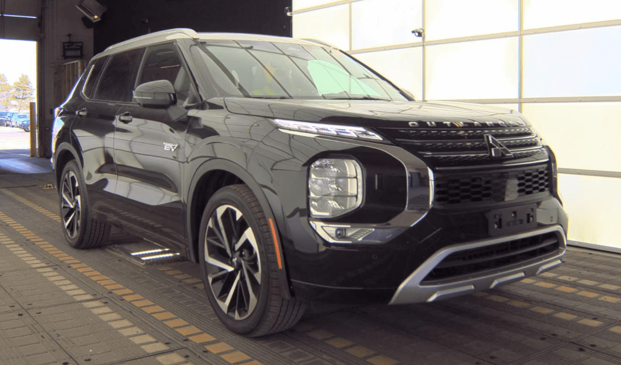 2025 Mitsubishi Outlander Plug-In Hybrid SEL Platinum Edition Knoxville TN