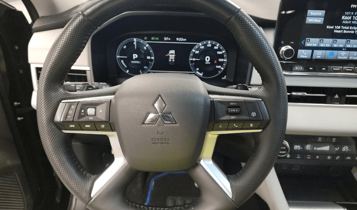 2025 Mitsubishi Outlander Plug-In Hybrid SEL Platinum Edition Knoxville TN