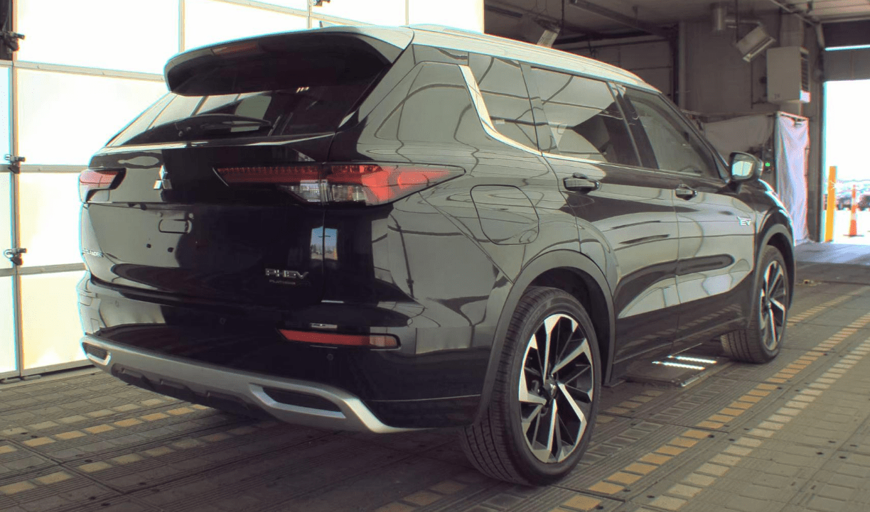 2025 Mitsubishi Outlander Plug-In Hybrid SEL Platinum Edition Knoxville TN