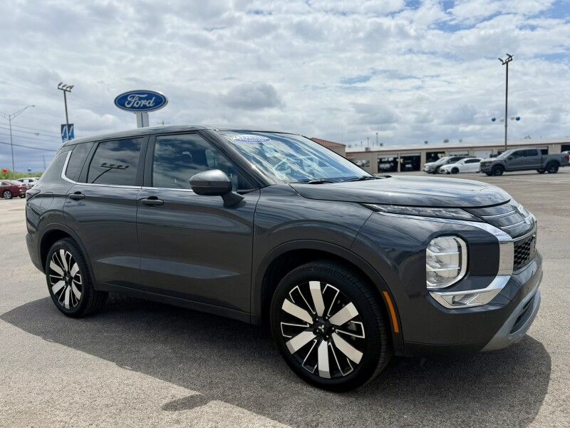 2025 Mitsubishi Outlander SE